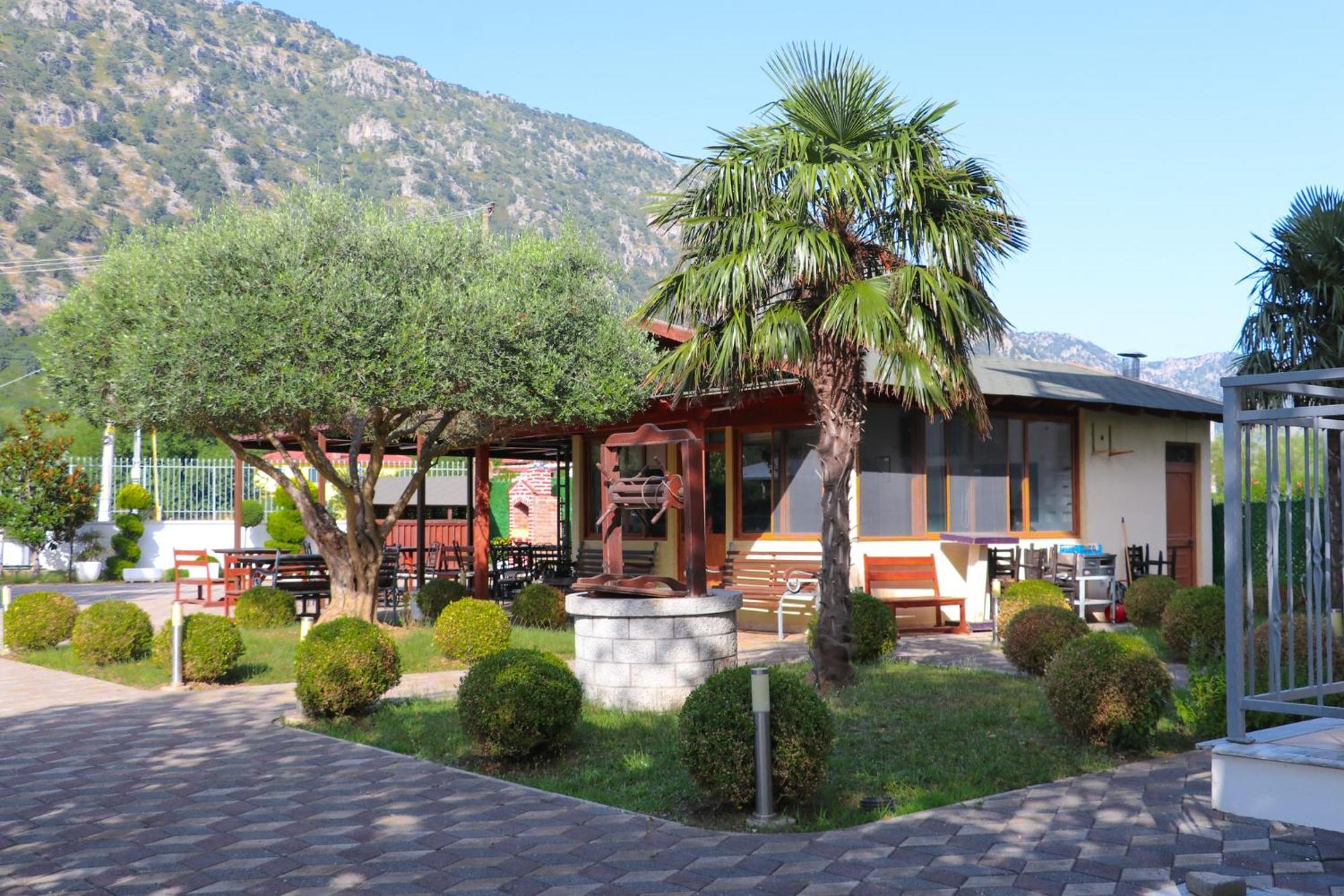 Hotel As Baks-Rrjoll Shkodër Exteriér fotografie